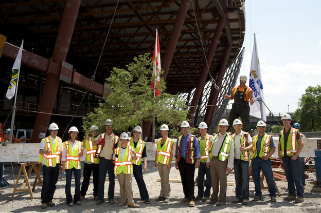 Ottawa Convention Centre - Signing of final beam by PCL staff